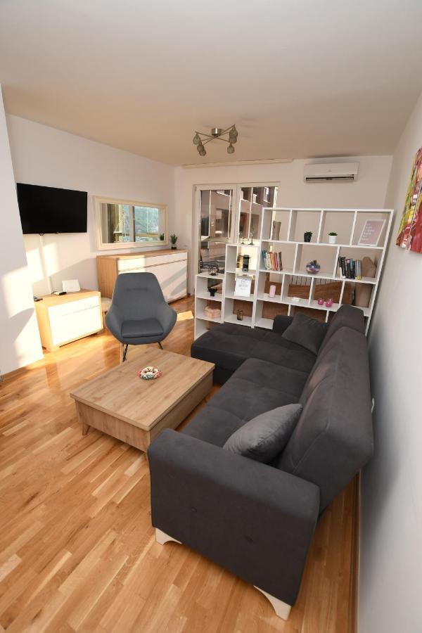 Sky Way Studio Apartment Szarajevó Kültér fotó